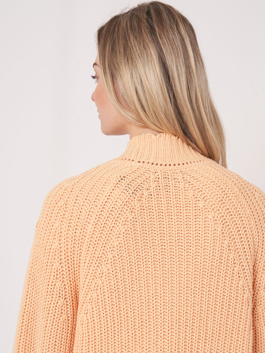 Scalloped hem chunky rib knit cardigan image number 4