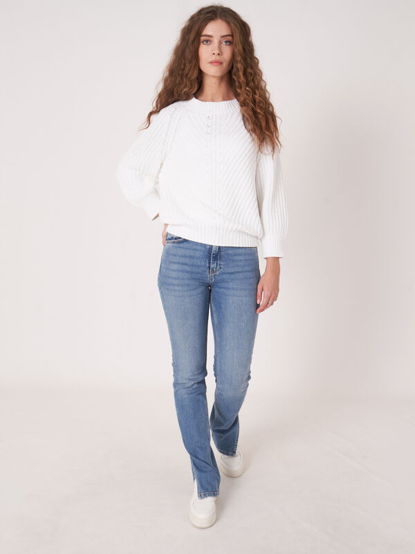 Pull court à manches bouffantes en tricot épais et côtelé image number 6