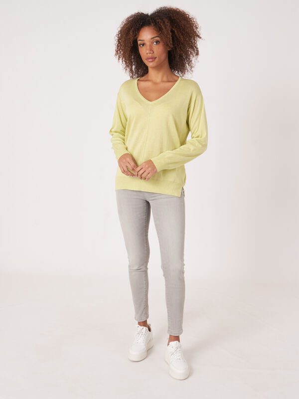 Kaschmir-Seidenmischung Pullover mit V-Ausschnitt image number 5