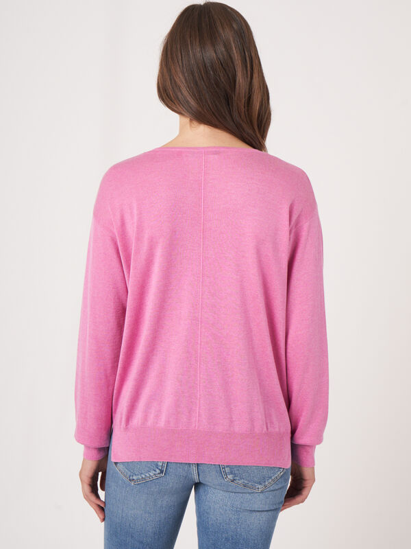 Cashmere silk blend V-neck sweater image number 1