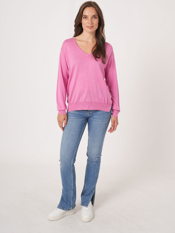 Cashmere silk blend V-neck sweater image number 6