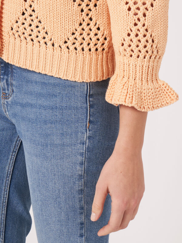 Ajour Strickjacke mit Rautenmuster image number 3