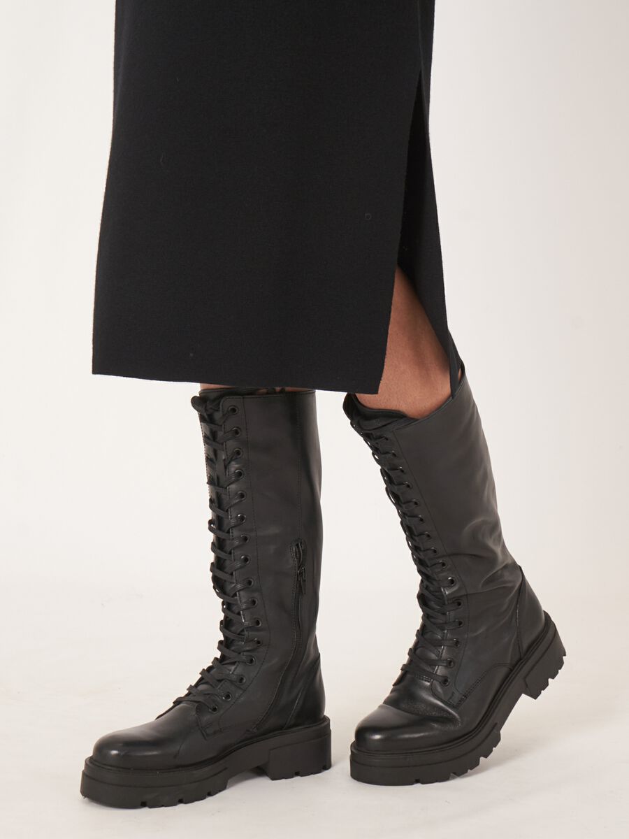 Kleid aus superfeinem Rippenstrick mit Stehkragen image number 3