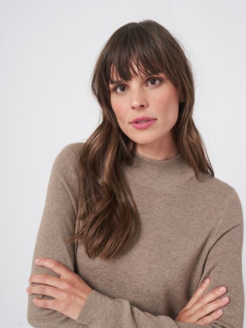 Super fine rib knit dress with stand collar