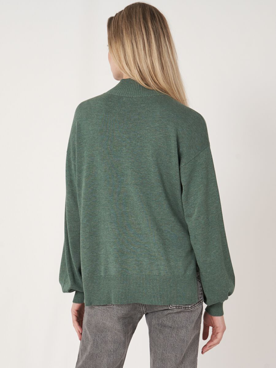 Pull à col montant en coton mélangé avec manches bouffantes image number 1