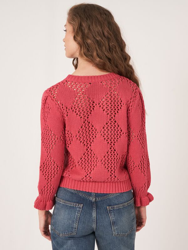 Pull à losanges ajourés en pur coton image number 2