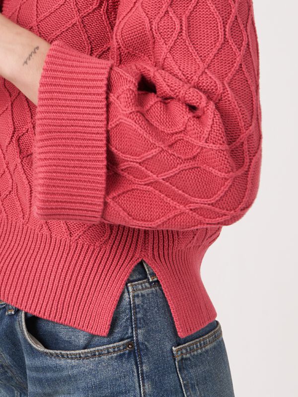 Cardigan torsad&eacute; en pur coton avec manches larges image number 2