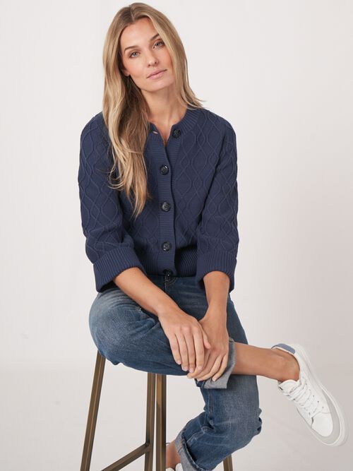 Katoenen gebreid vest met brede mouwen