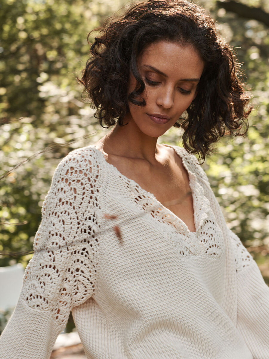 Cotton puff sleeve sweater with crochet details image number 0