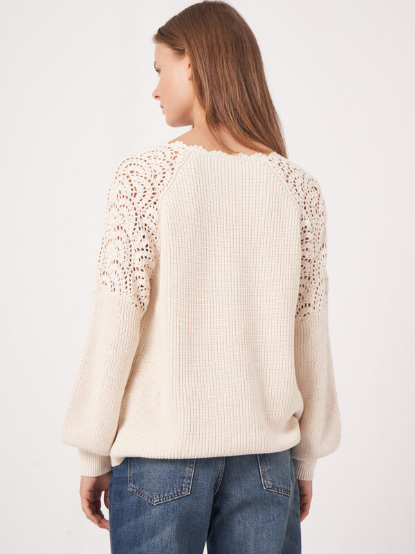Baumwollpullover mit Puff&auml;rmeln und H&auml;keldetails image number 2