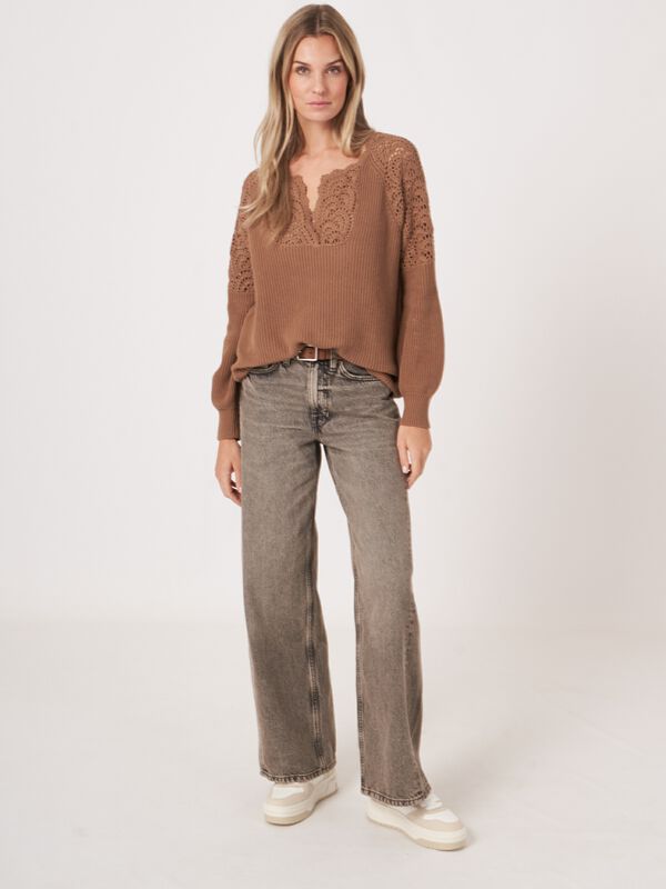 Katoenen pofmouw trui met gehaakte details image number 4