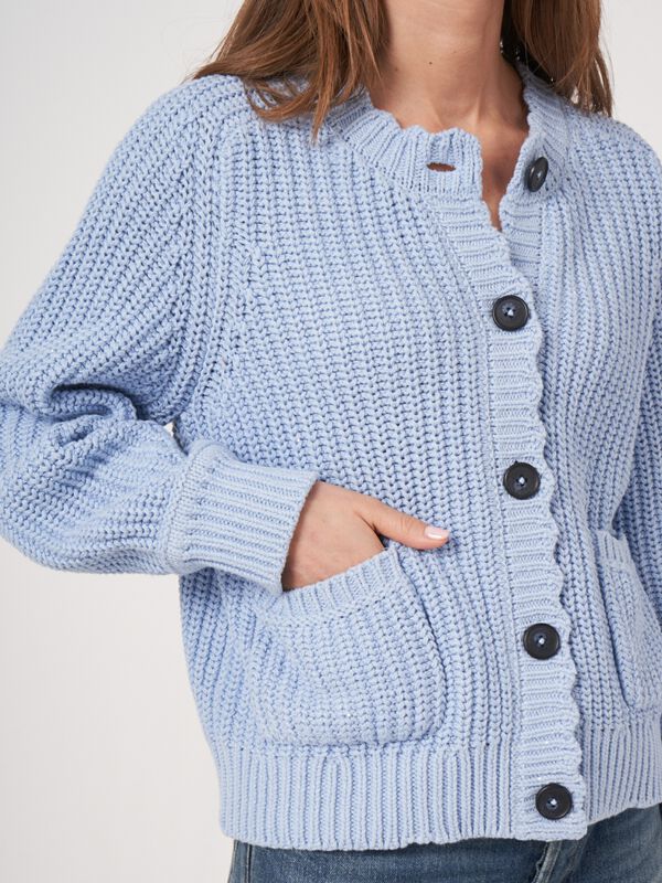 Grof gebreid ribvest met zakken image number 2