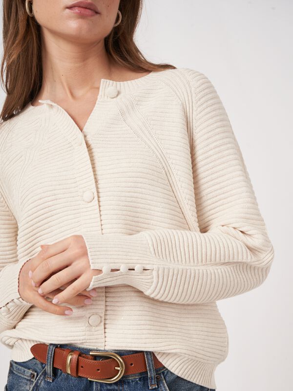 Pure cotton knit cardigan with sparkling mini sequins image number 3