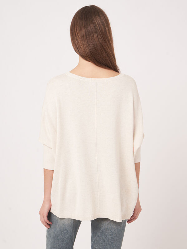 Poncho-pull oversize en coton m&eacute;lang&eacute;, col bateau image number 5