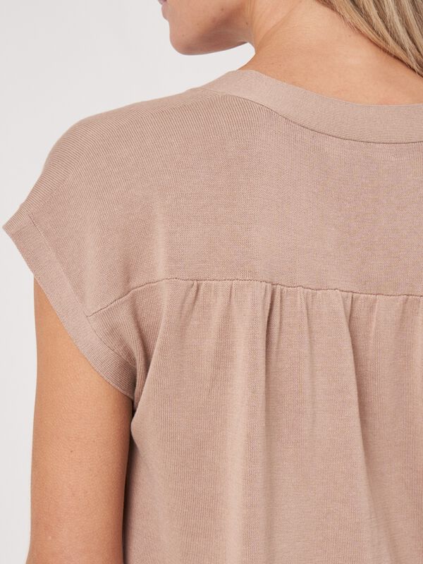 &Auml;rmelloser Pullover mit Seidenfront image number 4