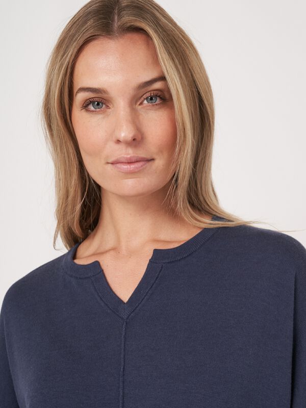 Locker geschnittener Baumwollstrickpullover mit elastischem Saum image number 2