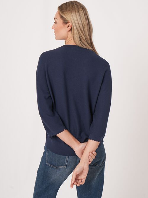 Gebreid vest met raglan mouwen met golvende zoom