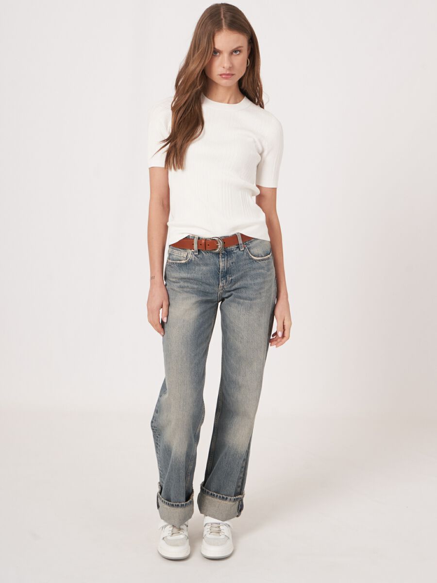 Short sleeve rib knit top image number 4