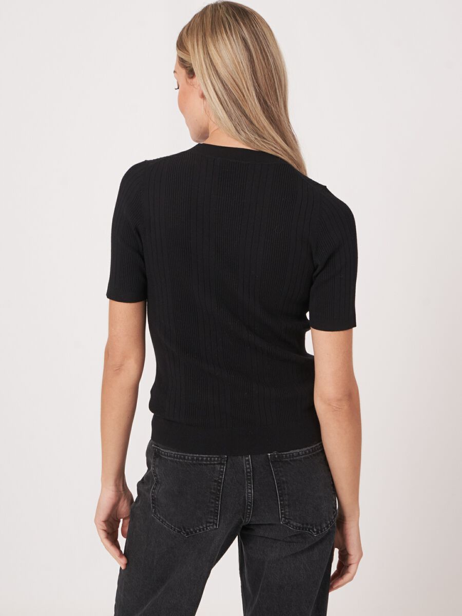 Short sleeve rib knit top image number 1