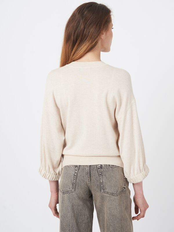 Super fine knit cashmere blend sweater with oversized sleeves image number 5