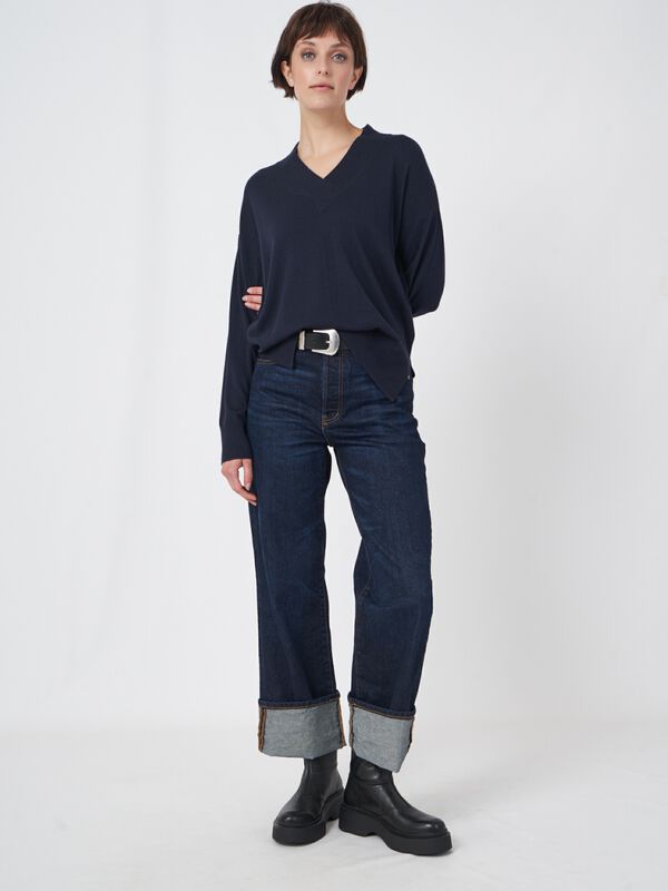 Superfein gestrickter Kaschmir-Mix V-Ausschnitt-Pullover image number 4