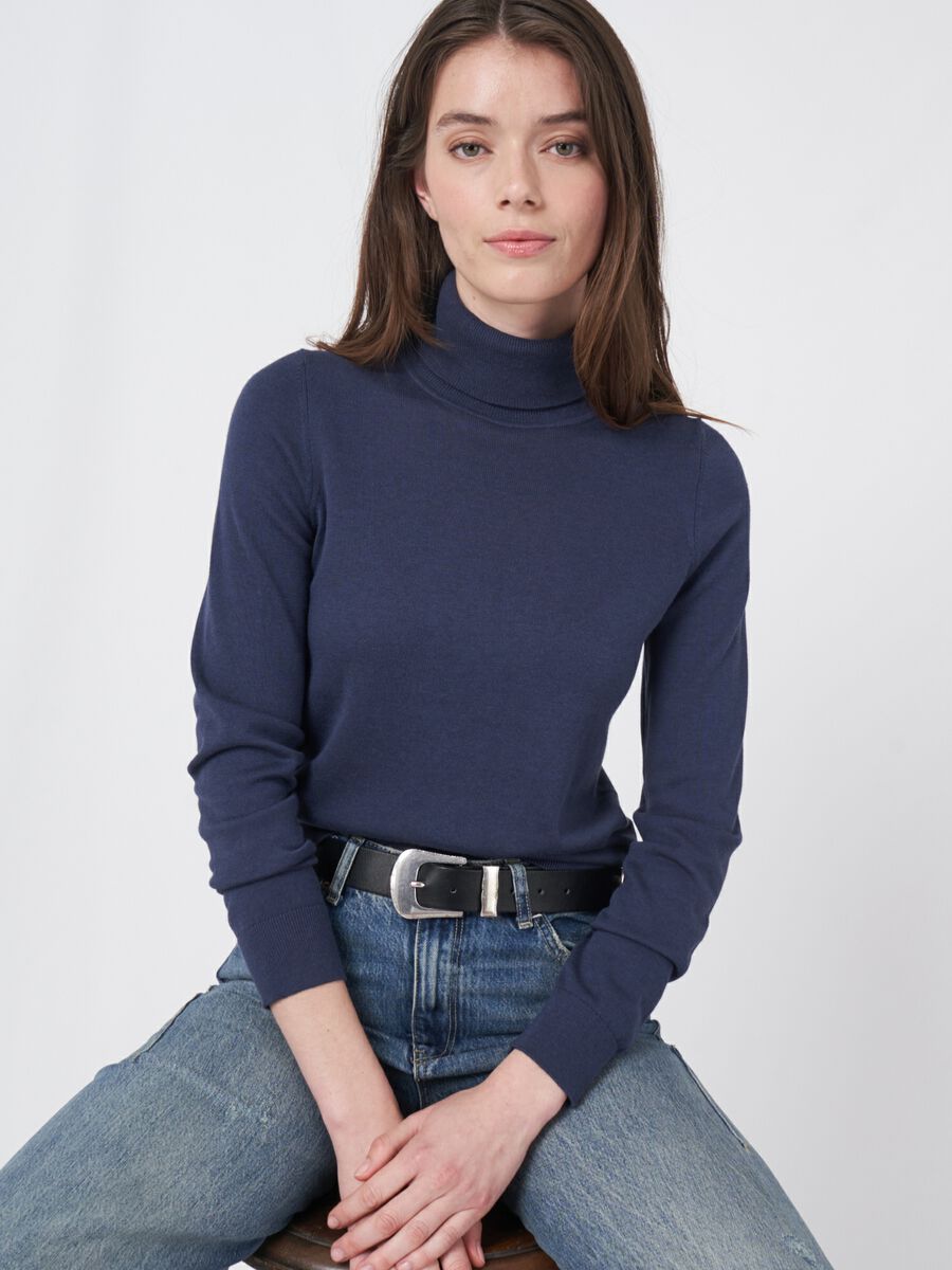 Cotton blend fine knit turtleneck sweater image number 3