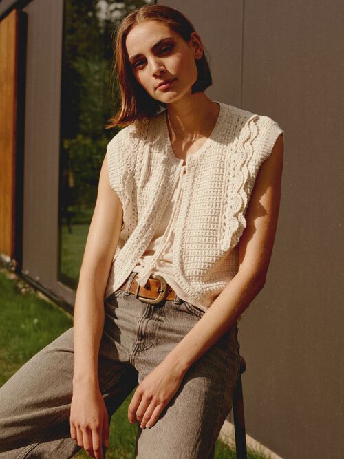 Katoenen gilet met ruches en strik