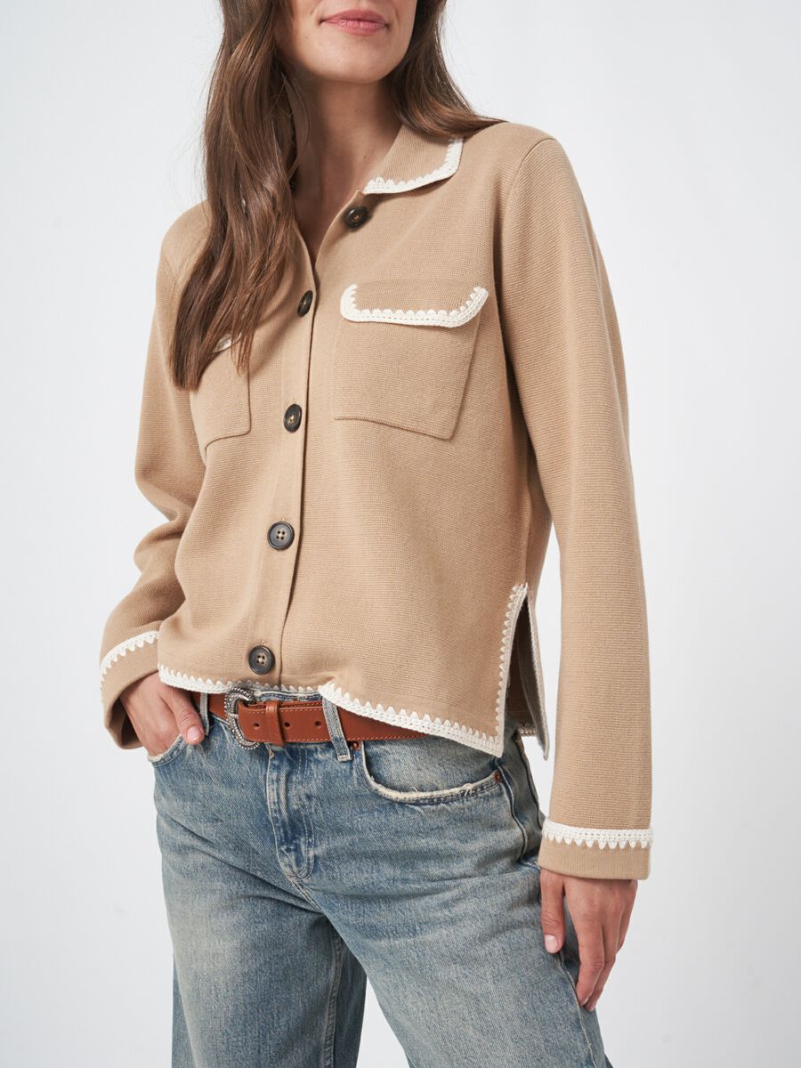 Geknoopt vest met polokraag knopen en gehaakte details image number 2