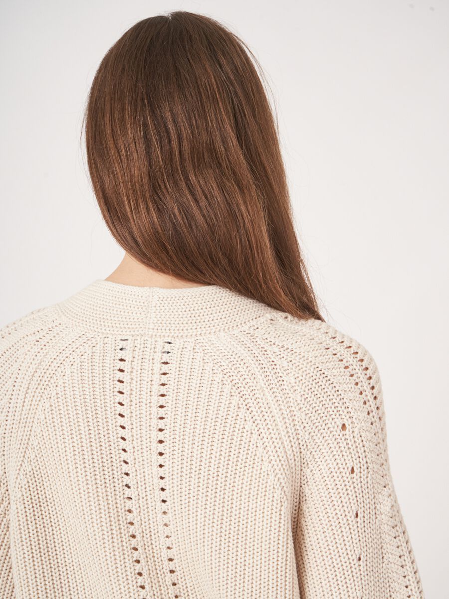 Middellang grof gebreid vest image number 4