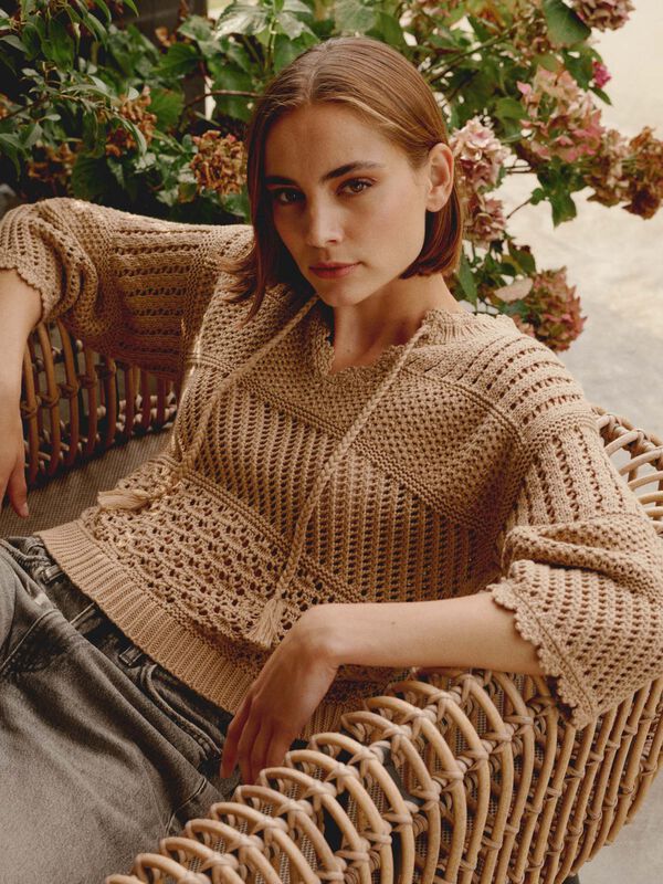 Ajour-Pullover mit H&auml;keldetails image number 5