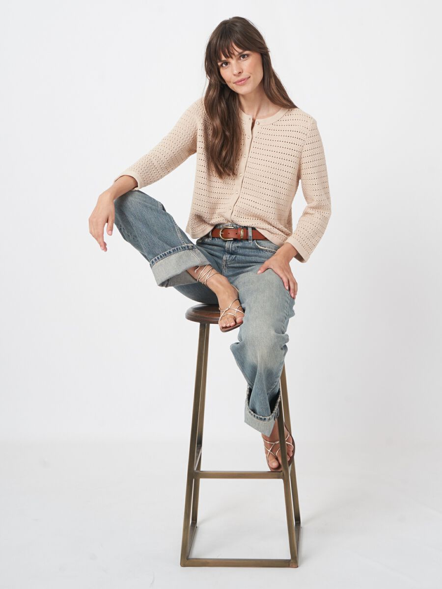 Boxy ajour cardigan met parelknopen image number 1