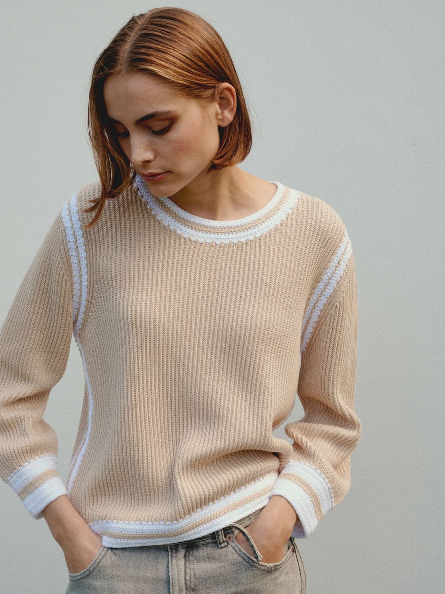Cotton knit sweater with contrasting crochet seams image number 0
