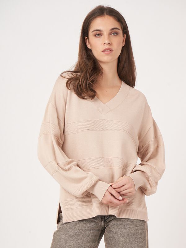 V-neck sweater with textured stripes image number 3