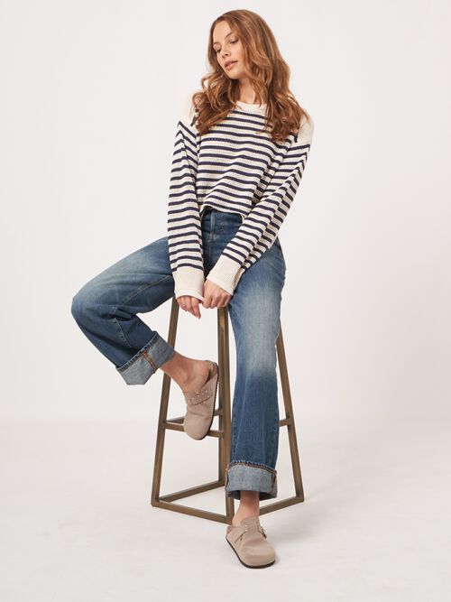 Pull ajour&eacute; et ray&eacute;