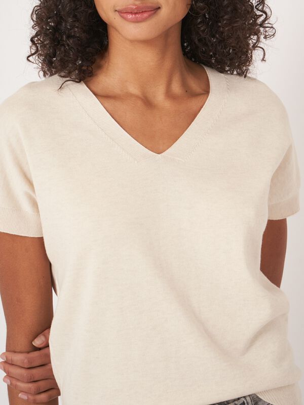 Pull sans manches en fine maille côtelée en cachemire et coton image number 2