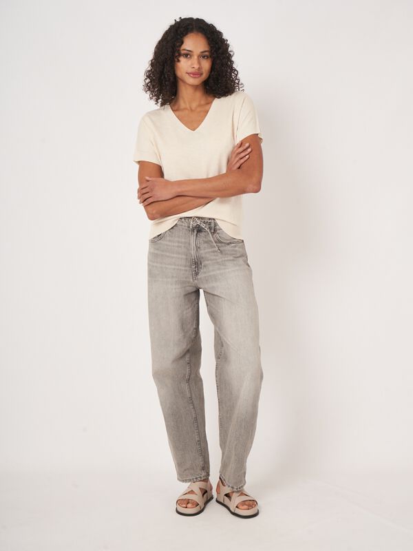 Pull sans manches en fine maille côtelée en cachemire et coton image number 4