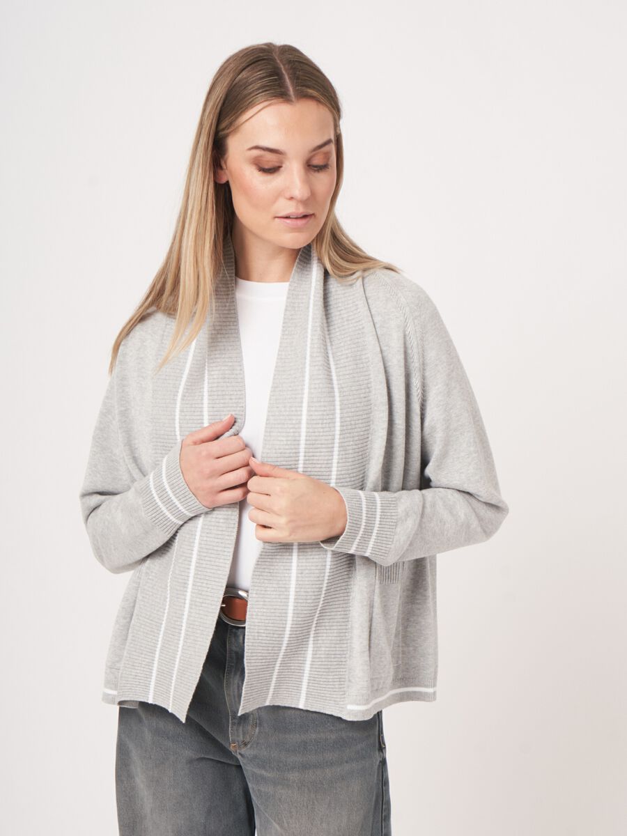 Gilet ouvert et détail rayures en mélange de coton  image number 5