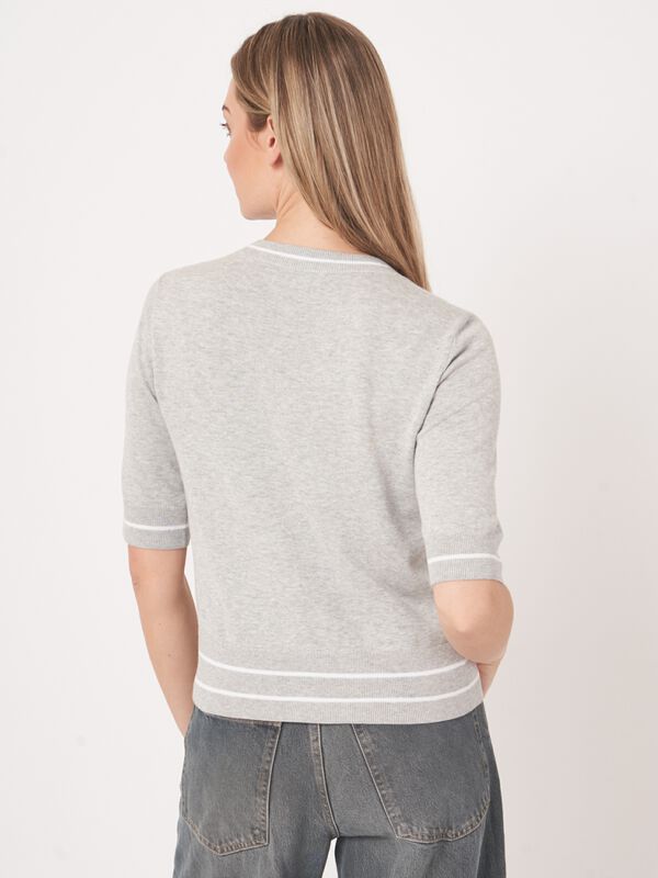 Kurzärmeliger Pullover mit Streifen-Detail aus Baumwollmischung  image number 7