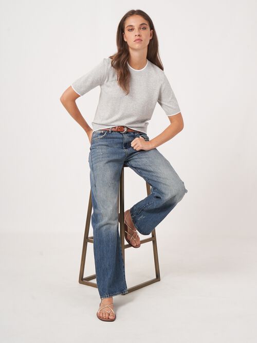 Short sleeve sweater with contrast seams