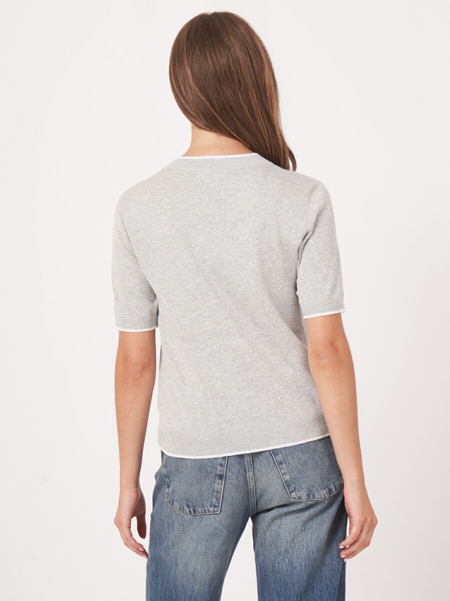 Short sleeve sweater with contrast seams image number 6