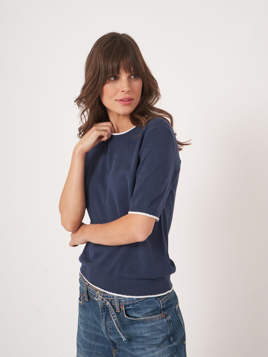 Short sleeve sweater with contrast seams image number 3
