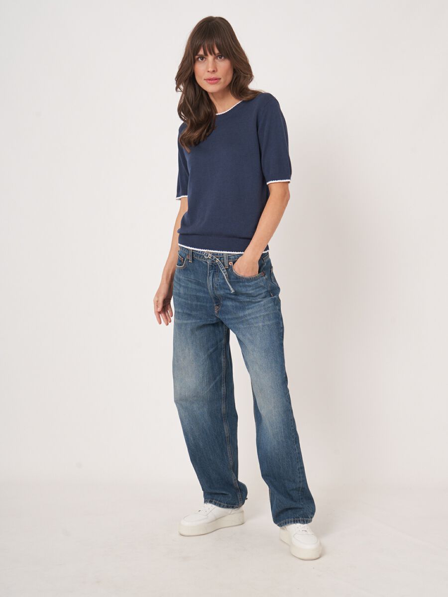 Short sleeve sweater with contrast seams image number 6