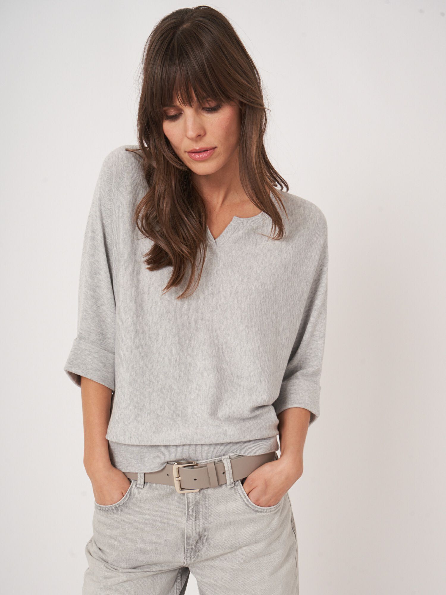 REPEAT cashmere Losvallende fijn gebreide batwing trui van katoenmix