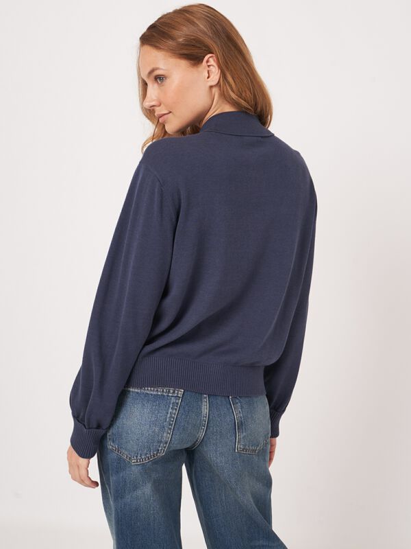 Kurzarm-Feinstrickjacke mit Polokragen aus Baumwollmischung image number 3