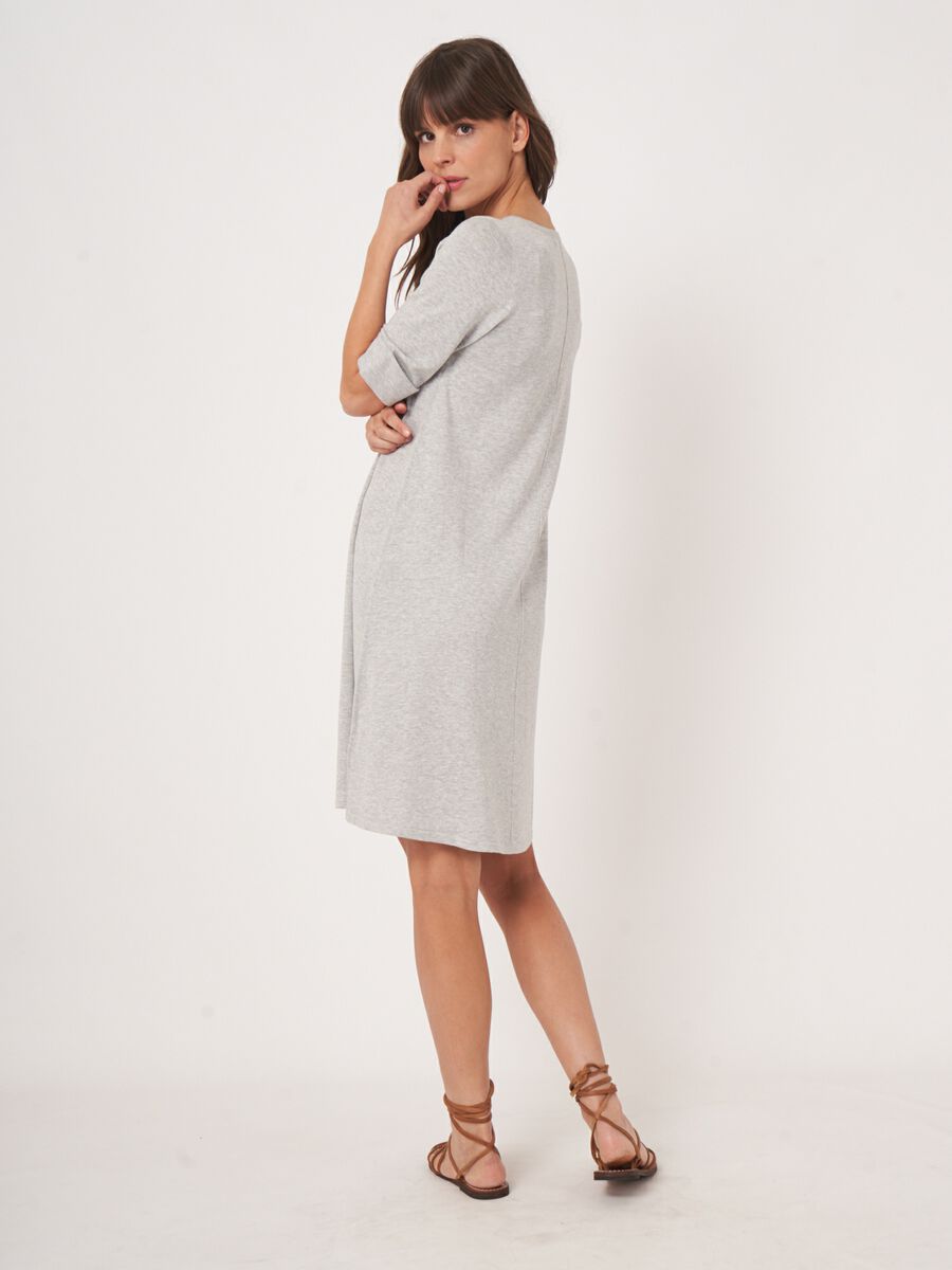 Robe à manches courtes en maille fine en mélange de coton  image number 6