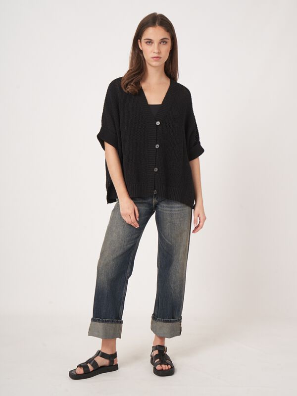 Grof gebreid ajour poncho vest image number 3