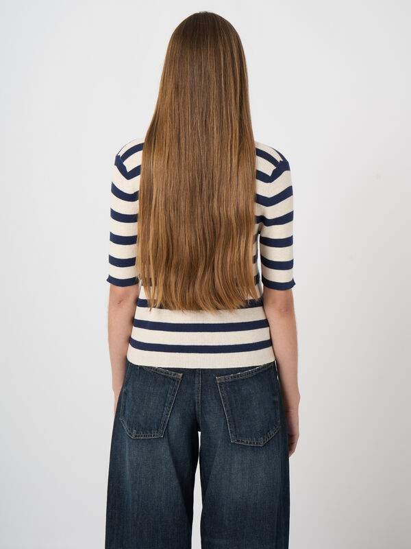 Gestreept vest met korte mouw van cashmere en katoen image number 4