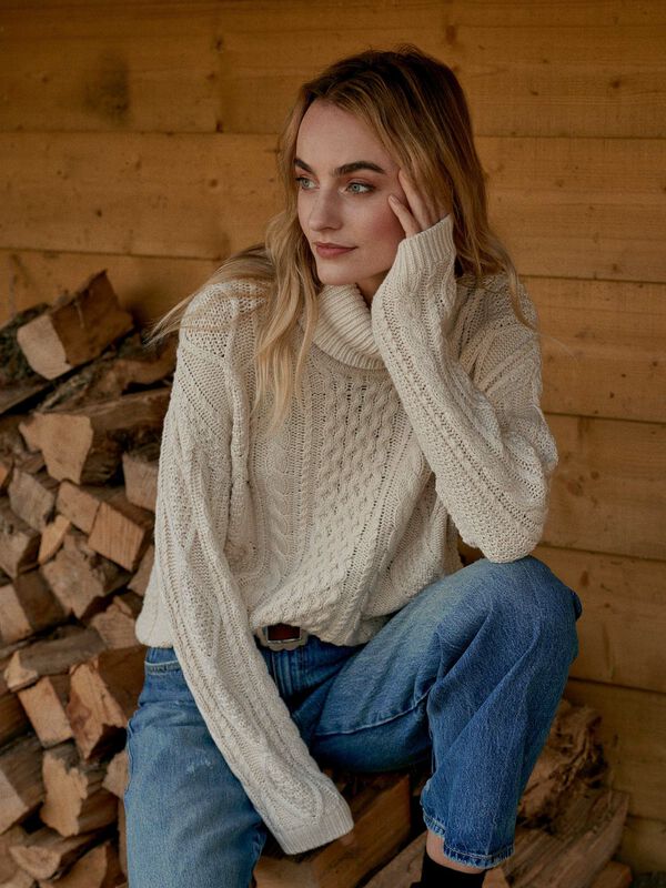 Chunky katoenen trui met kabelpatroon image number 2