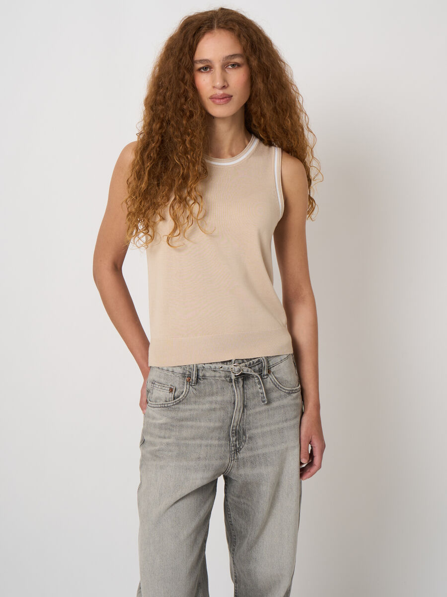 Rippstrickweste aus Baumwoll-Viskose mit Kontraststreifen image number 1