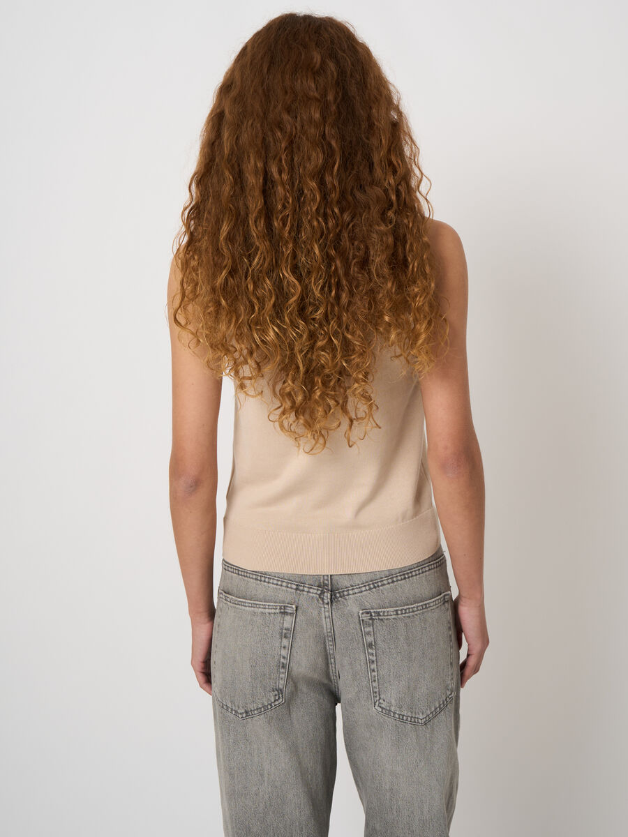 Rippstrickweste aus Baumwoll-Viskose mit Kontraststreifen image number 3